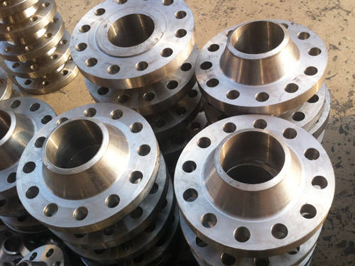 Stainless steel flange vs carbo
